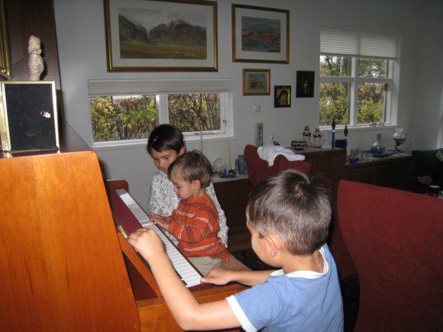 playingthepianowithcousins.jpg